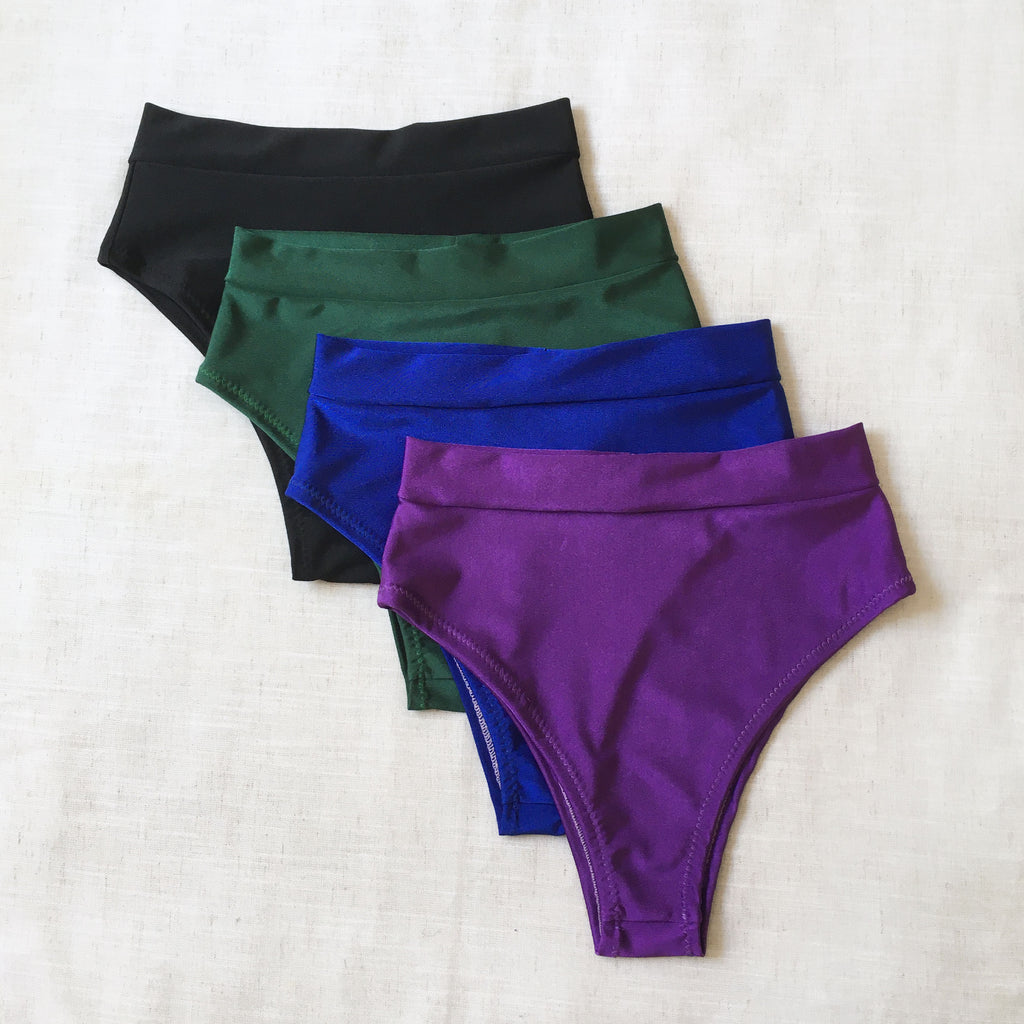 Bombacha Bikini tiro alto cavada