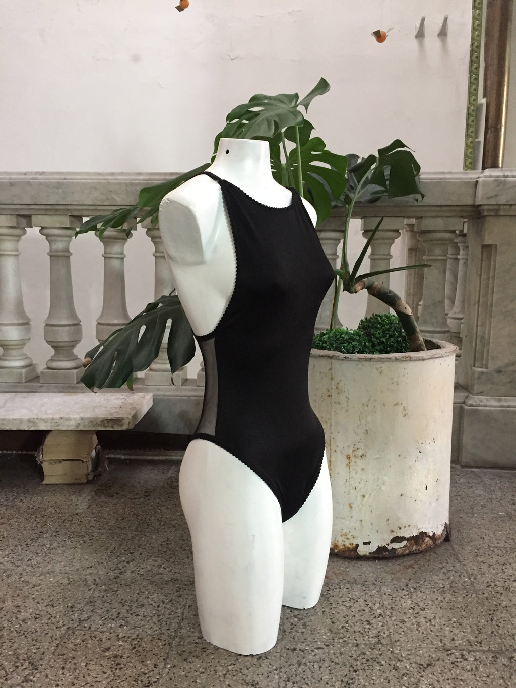 Body Lula Lycra con Espalda en Microtul