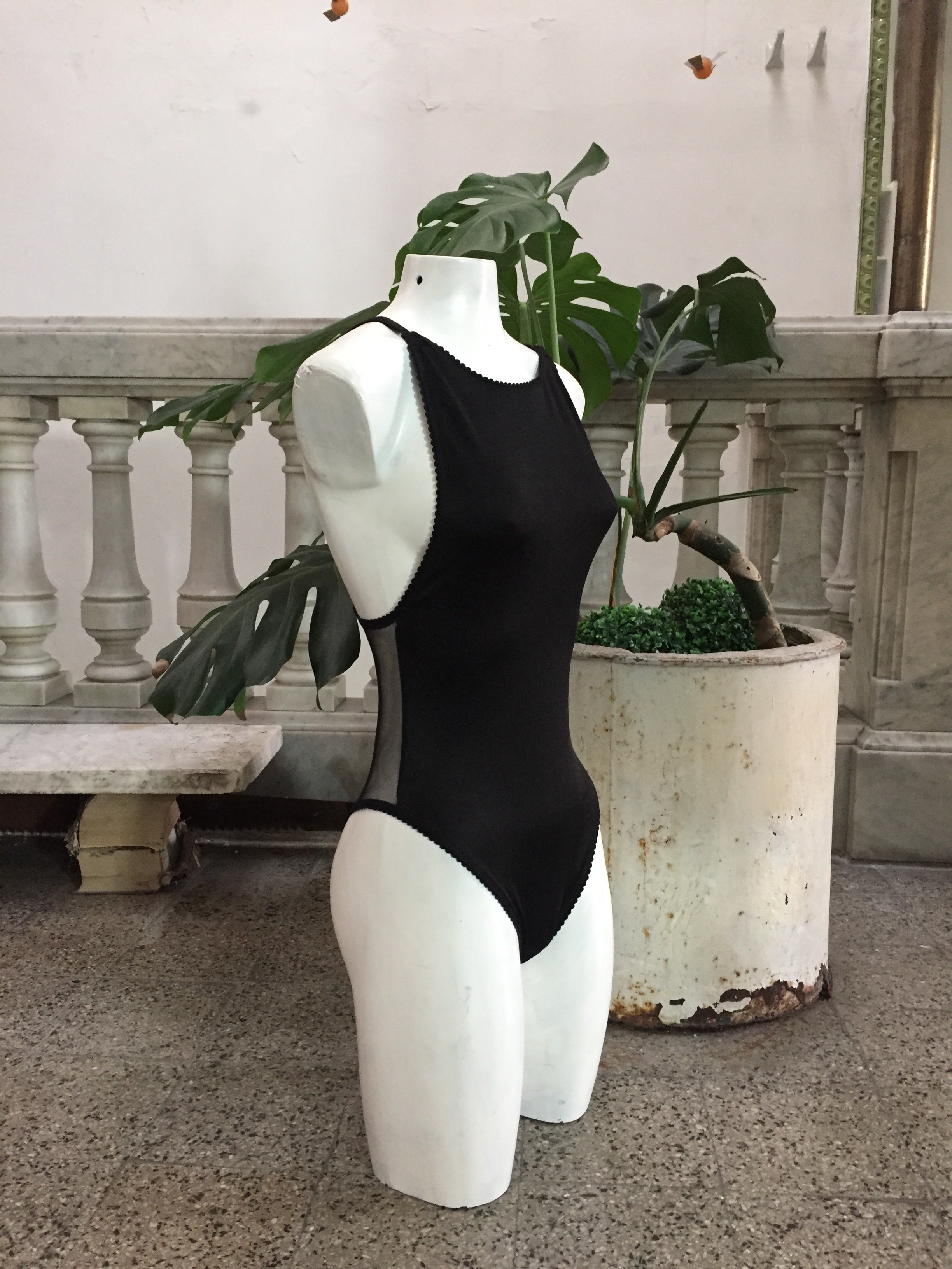 Body Lula Lycra con Espalda en Microtul