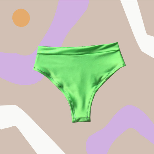 Bombacha Bikini Tiro Alto Cavado Verde